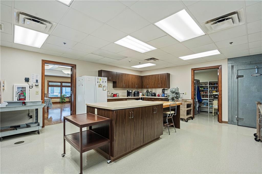 Savannah, Missouri 64485, United States, ,Commercial,Active,54002