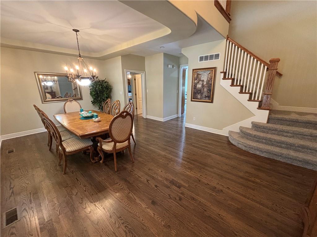3028 S Redtail Drive