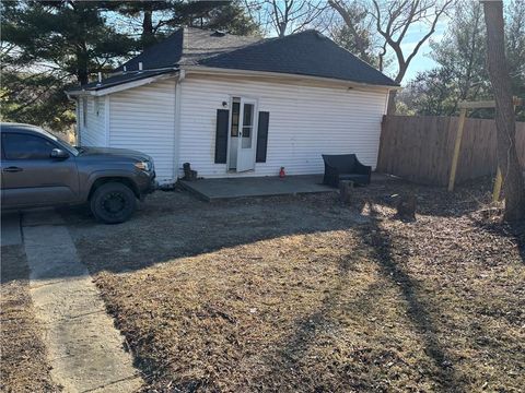 4502 Orchard Road St Joseph MO 64506