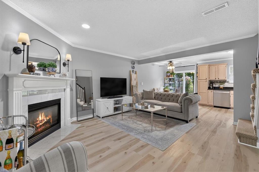 1323 SE Broadway Circle
