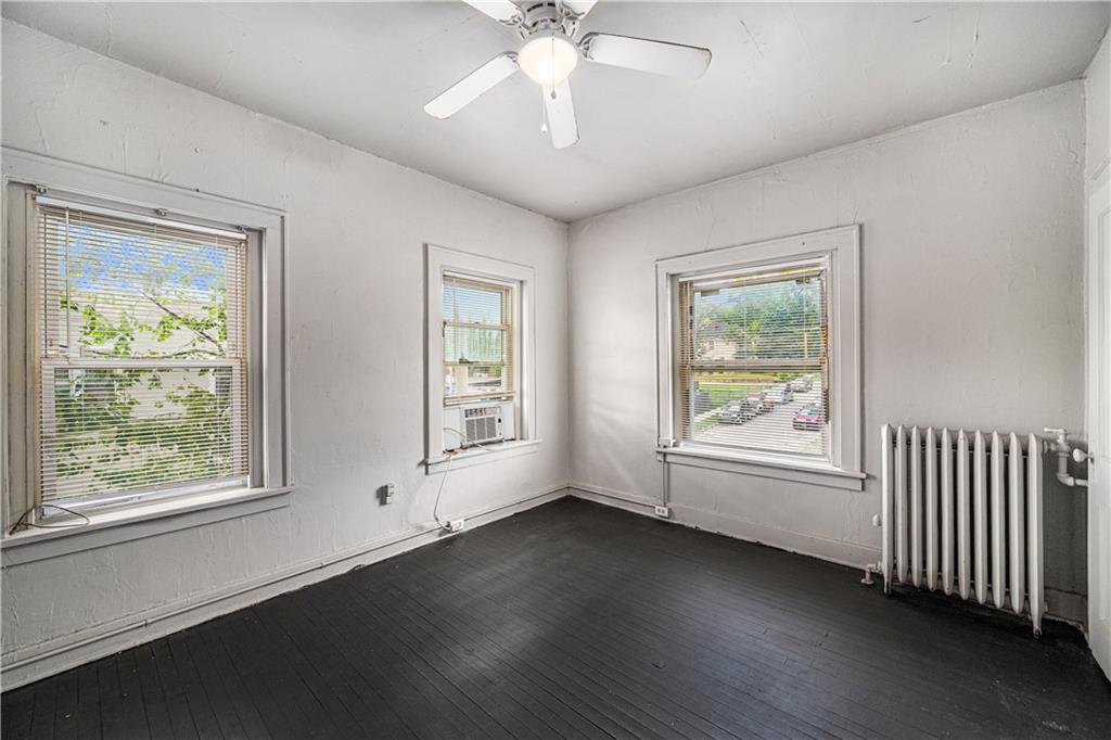 5705-5707 Saint John Avenue