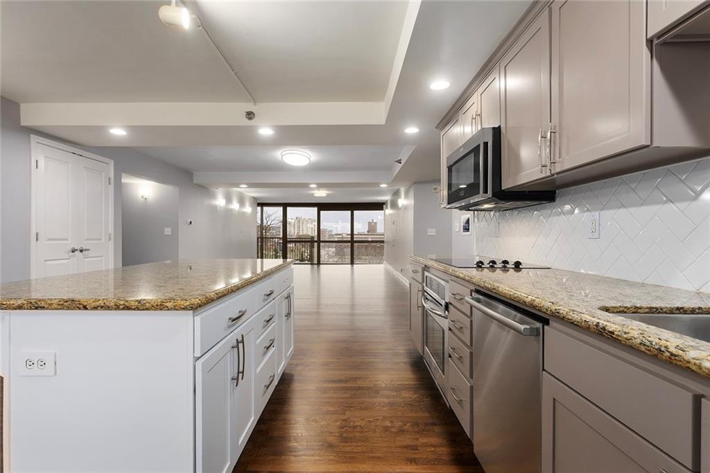 600 Admiral Boulevard 601