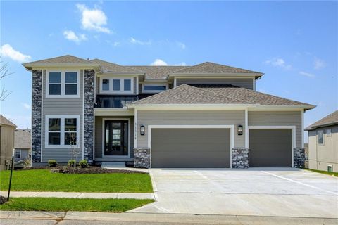 11471 S Montclaire Drive Olathe KS 66061