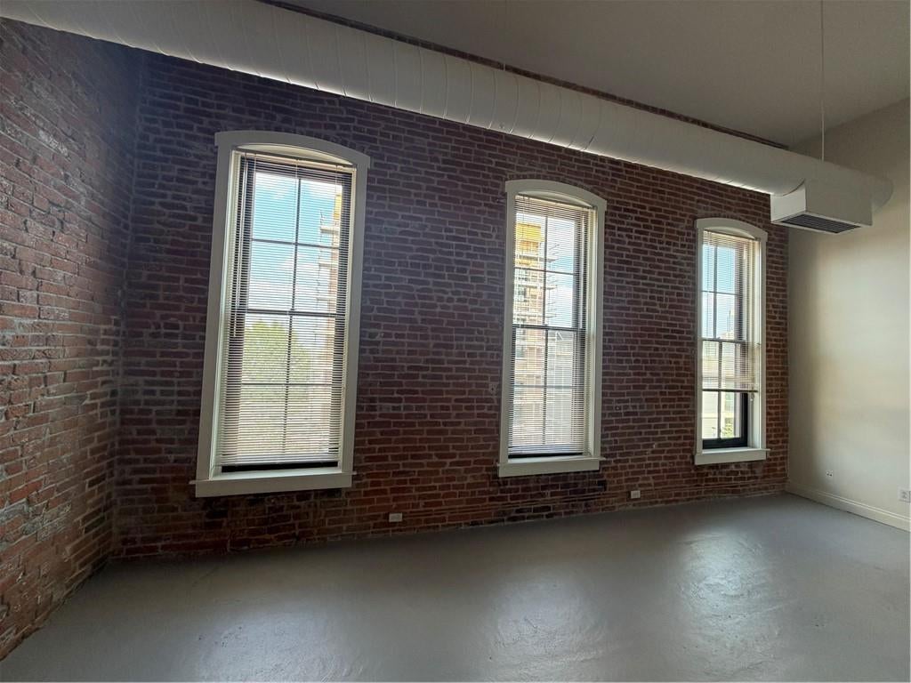 412 Delaware #306 Street