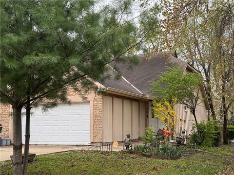 9215 E 85 Street, Raytown, MO 64138 - #: 2526201