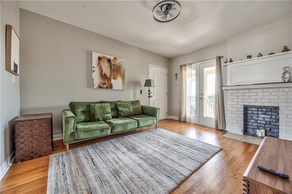 16 W 34th Street #3A