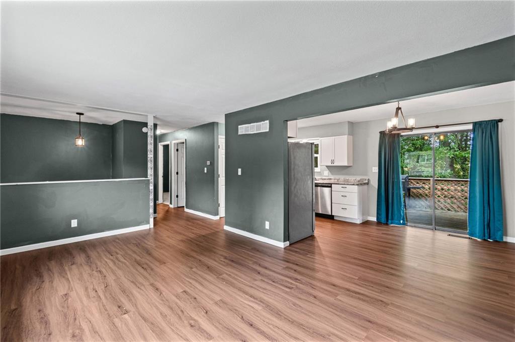 1406 Ridgeway Drive
