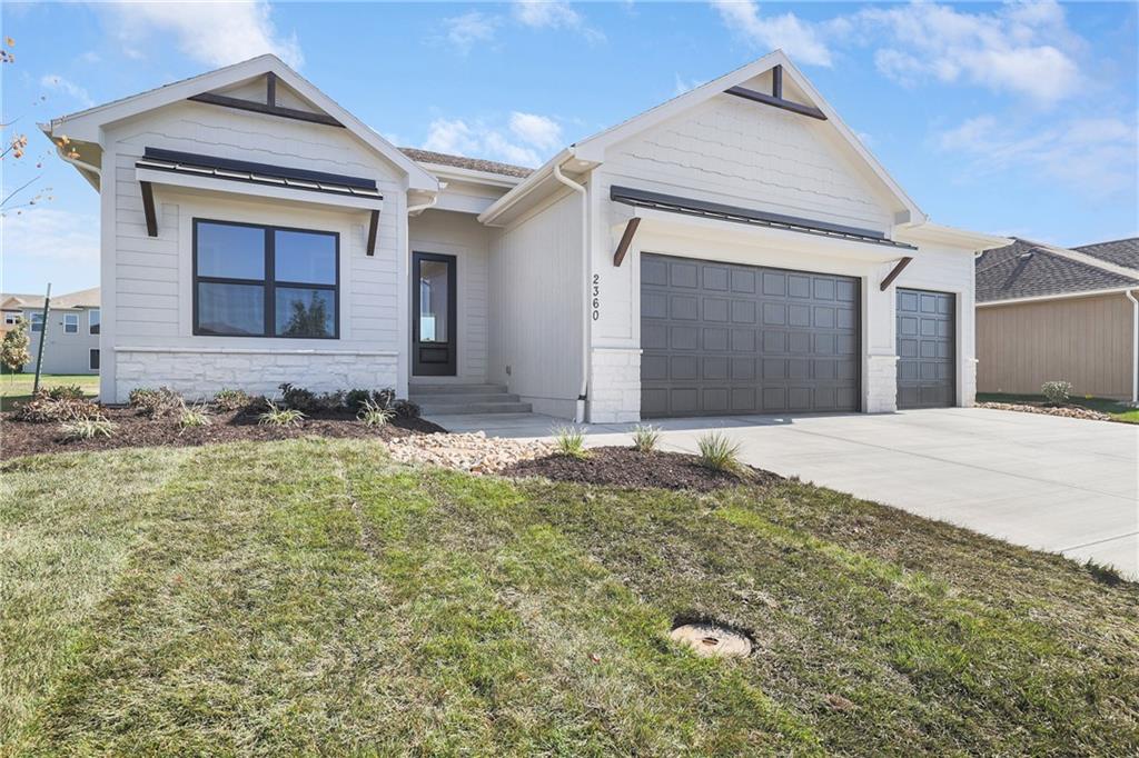 7920 SE Hoot Owl Street