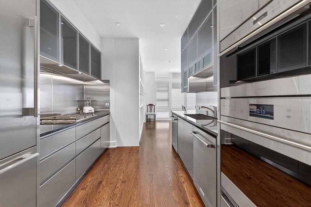 4950 Central Street 405