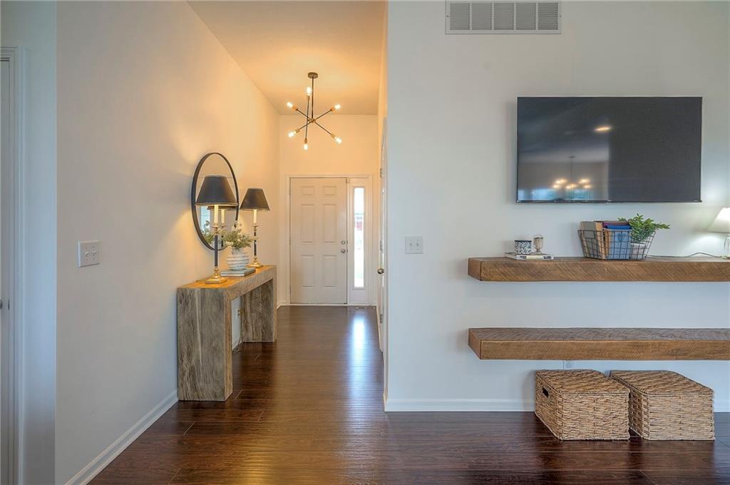 1322 Austin Court