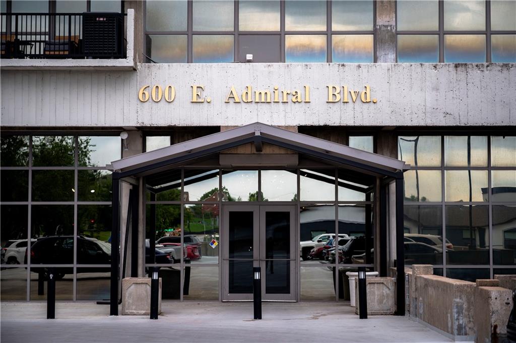 600 E Admiral Boulevard 604