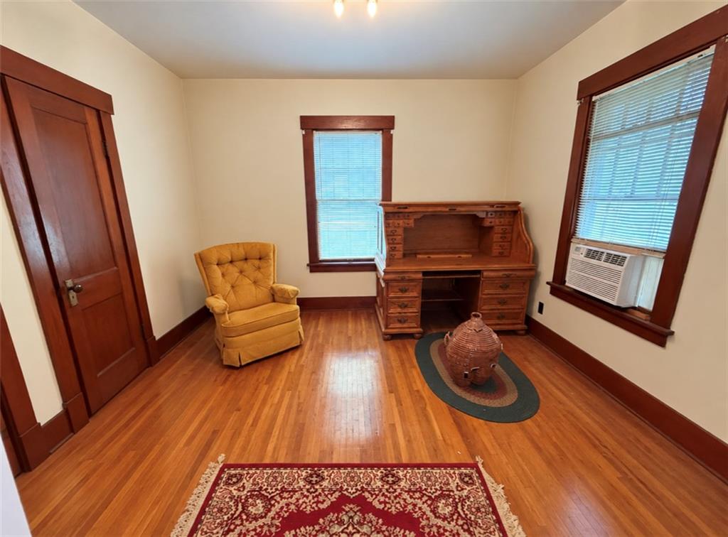 616 S Walnut Street