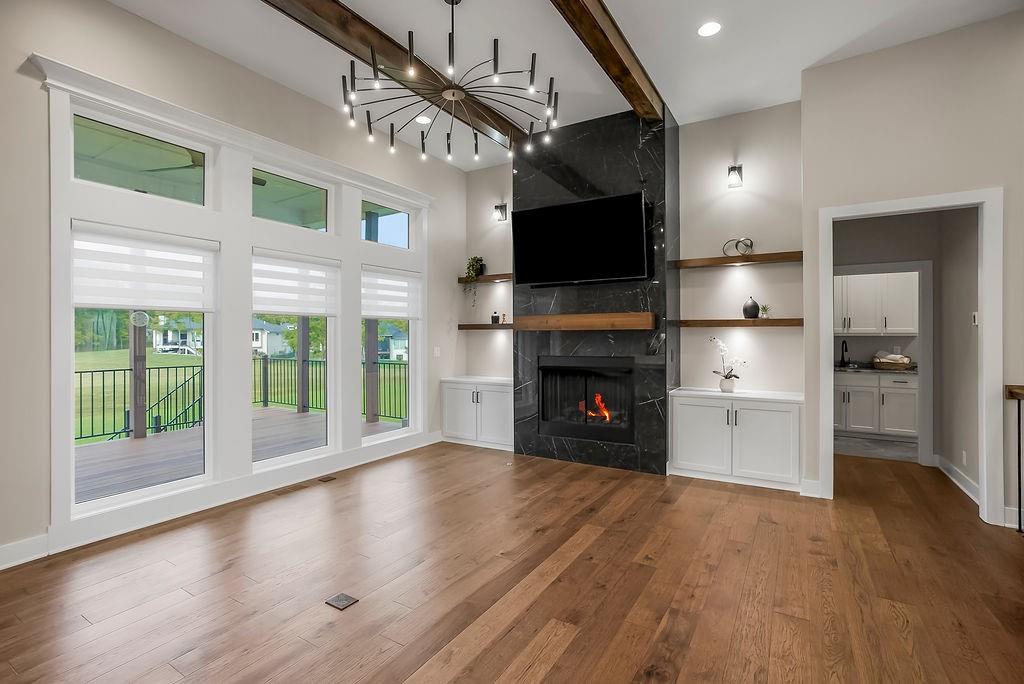 1 S Buffalo Ridge Court