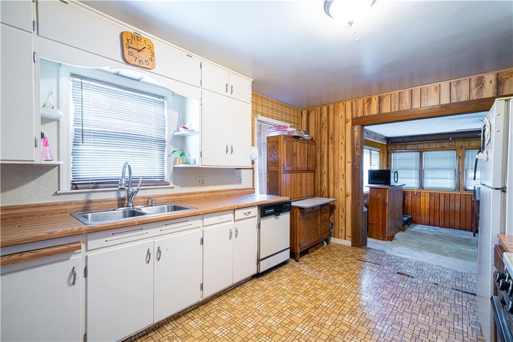 1501 S 20th Street W