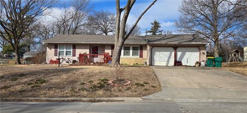 18 Brookside Drive, Paola, KS 66071 - MLS#: 2601979
