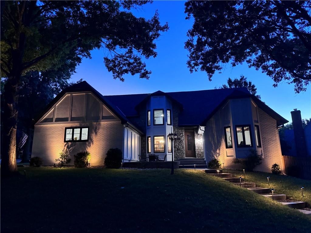8230 W 99th Street