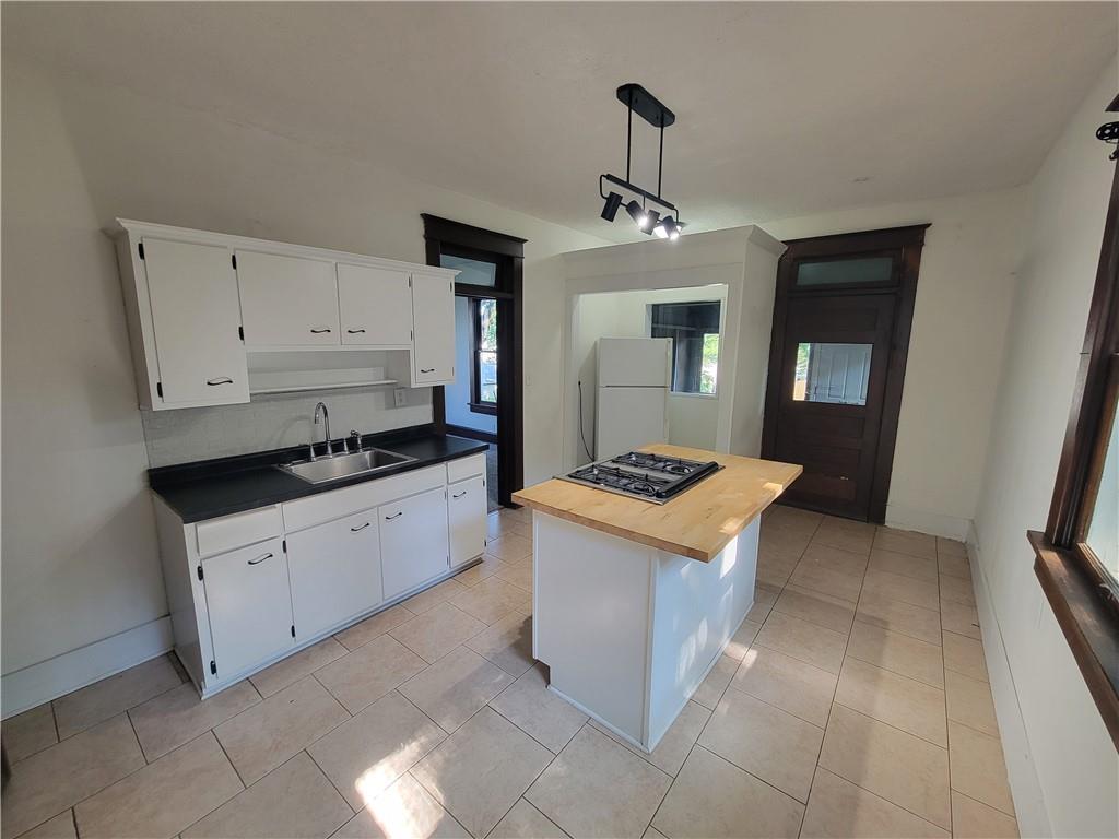 St Joseph, Missouri 64507, United States, 3 Bedrooms Bedrooms, ,1 BathroomBathrooms,Residential,Active,153845