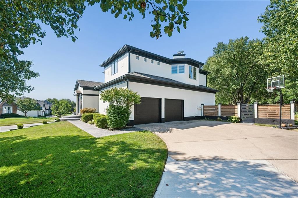 5346 W 123RD Street