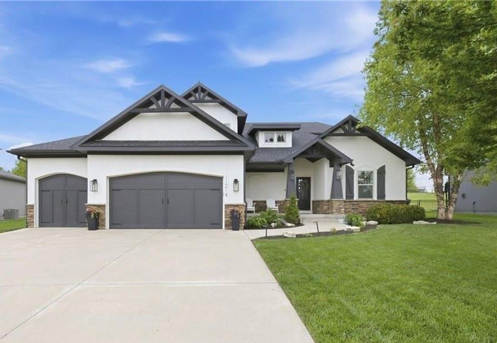 Photo of 11214 S Race Street, Olathe, KS 66061 (MLS # 2618295)