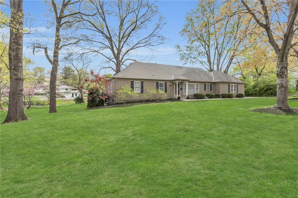 2901 W 86th Street