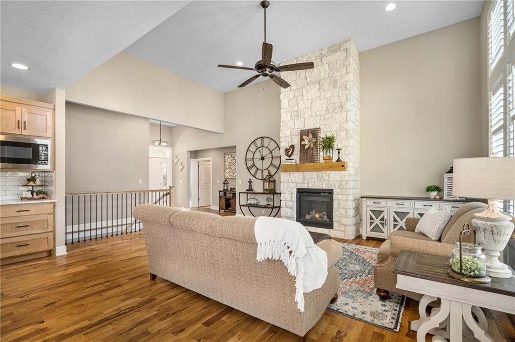 25274 W 83rd Terrace