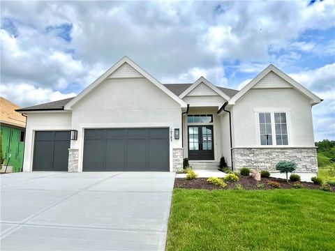10783 S Shady Bend Road Olathe KS 66061
