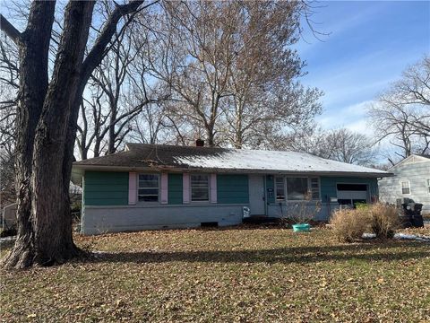 204 N Park Drive, Belton, MO 64012 - #: 2591131