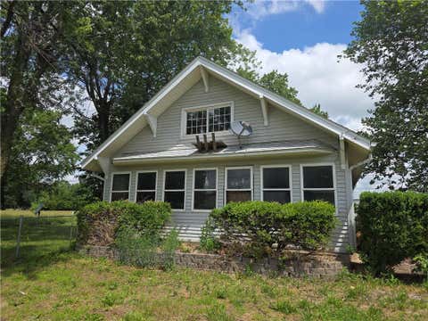 Photo of 208 E Woodward Street, Parker, KS 66072 (MLS # 2633250)
