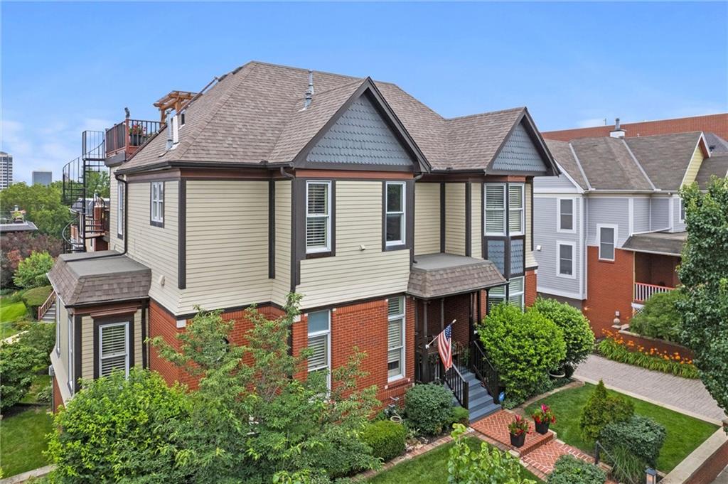 206 E 30th Street