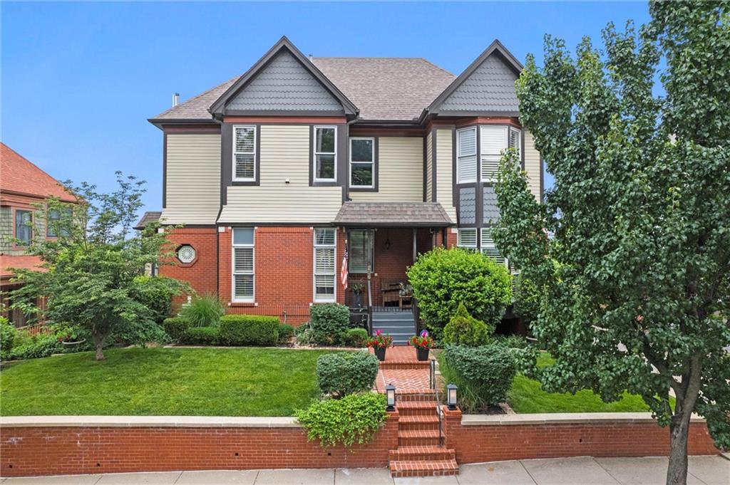 206 E 30th Street
