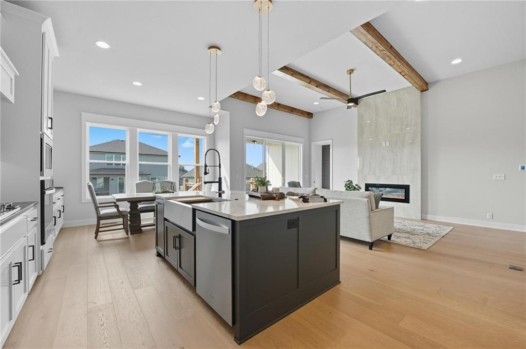 2127 NW killarney Lane