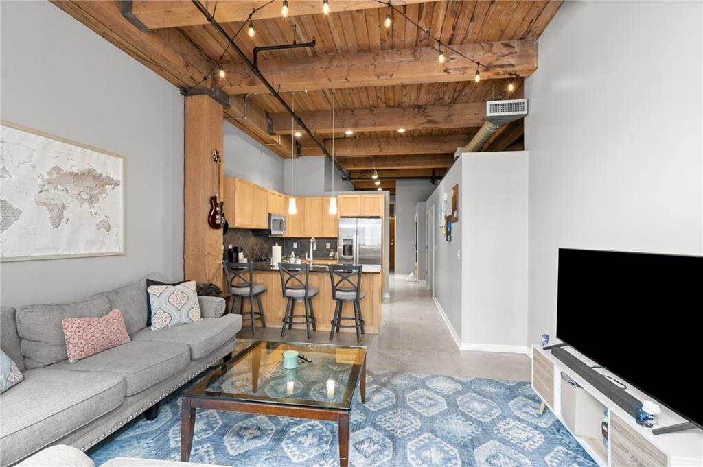 712 Broadway Boulevard 401