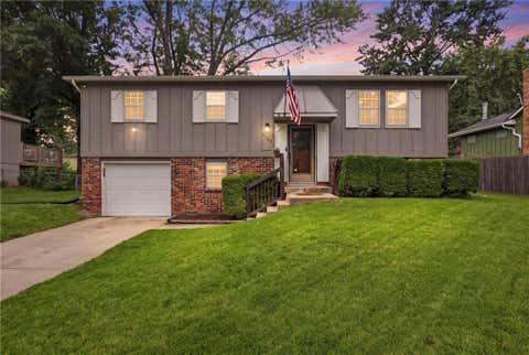 Photo of 1729 W Normandy Drive, Olathe, KS 66061 (MLS # 2634008)