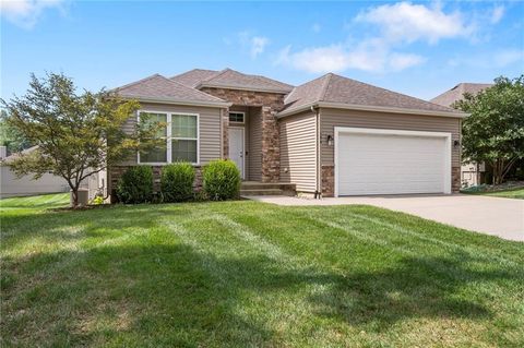194 Camelot Drive, Liberty, MO 64068 - MLS#: 2569262