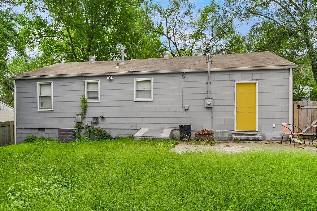 11604 E 55th Street
