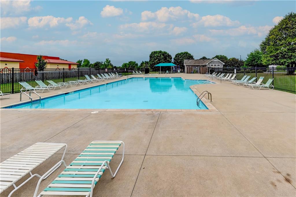 Kansas City, Missouri 64157, United States, 4 Bedrooms Bedrooms, ,3 BathroomsBathrooms,Residential,Active,179441