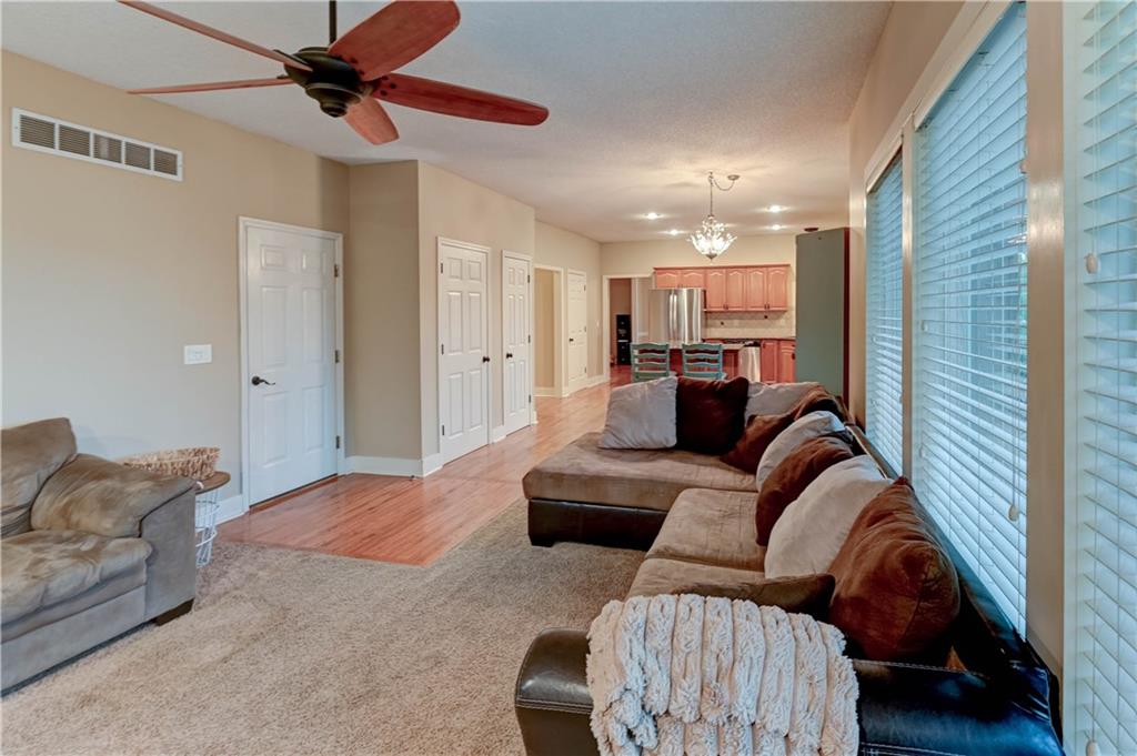 Kansas City, Missouri 64157, United States, 4 Bedrooms Bedrooms, ,3 BathroomsBathrooms,Residential,Active,179441