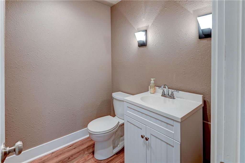 Kansas City, Missouri 64157, United States, 4 Bedrooms Bedrooms, ,3 BathroomsBathrooms,Residential,Active,179441