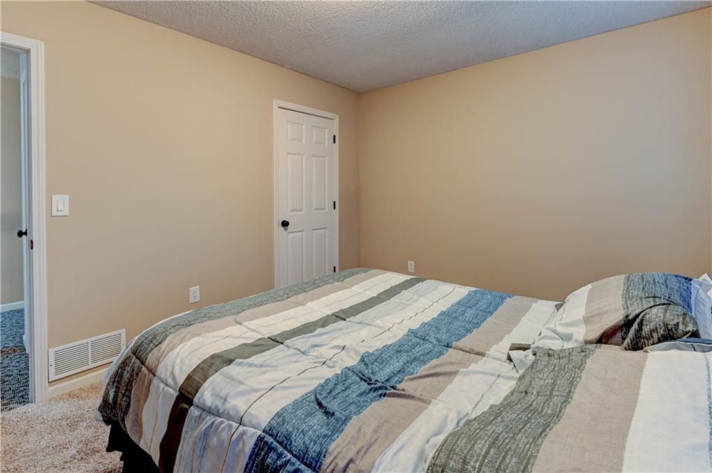 Kansas City, Missouri 64157, United States, 4 Bedrooms Bedrooms, ,3 BathroomsBathrooms,Residential,Active,179441