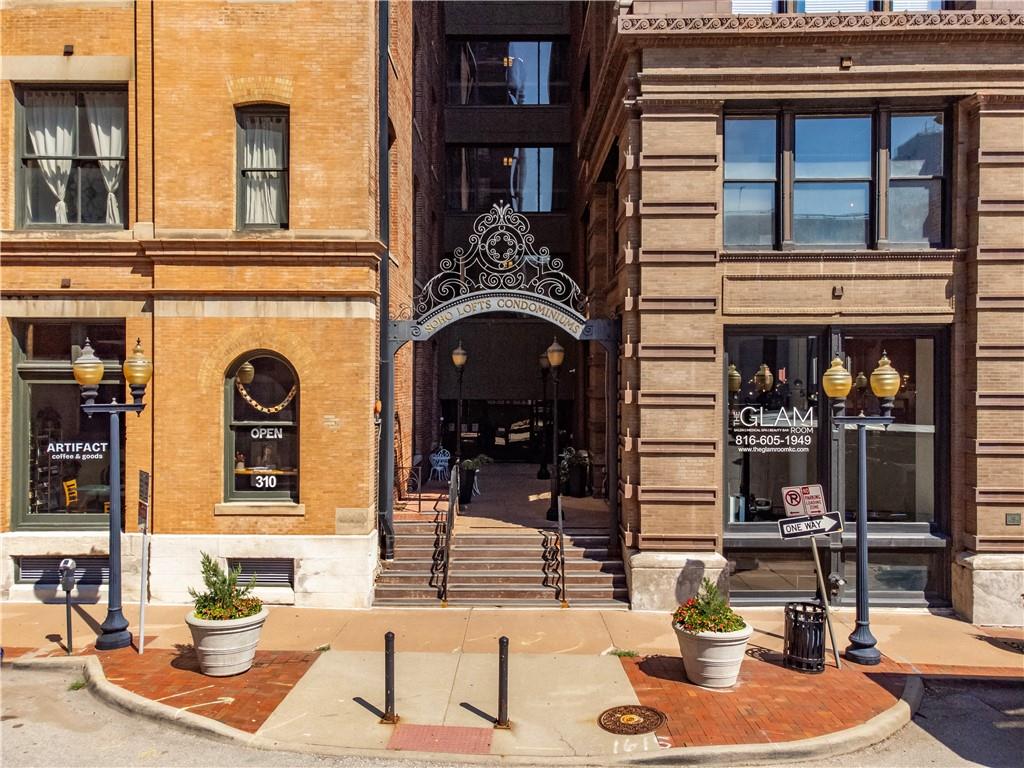 308 W 8th Street 507