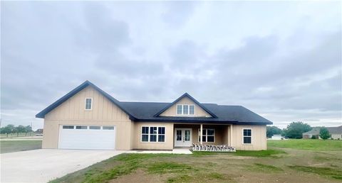 Photo of 621 Catalpa Street, Independence, KS 67301 (MLS # 2617003)