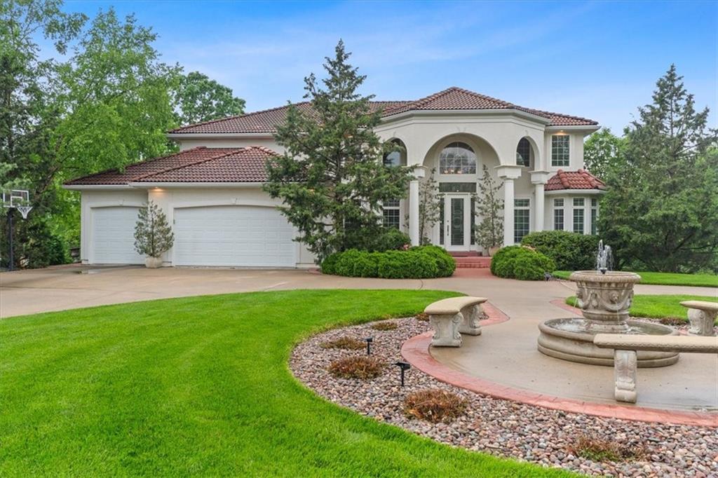 289 NW Rockwood Court