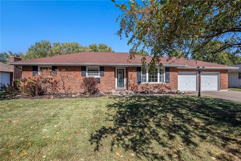 1010 SE 2nd Terrace, Lee\'s Summit, MO 64063 - MLS#: 2578056