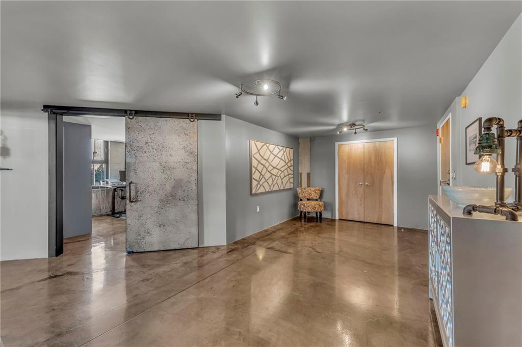 360 W Pershing Road 310