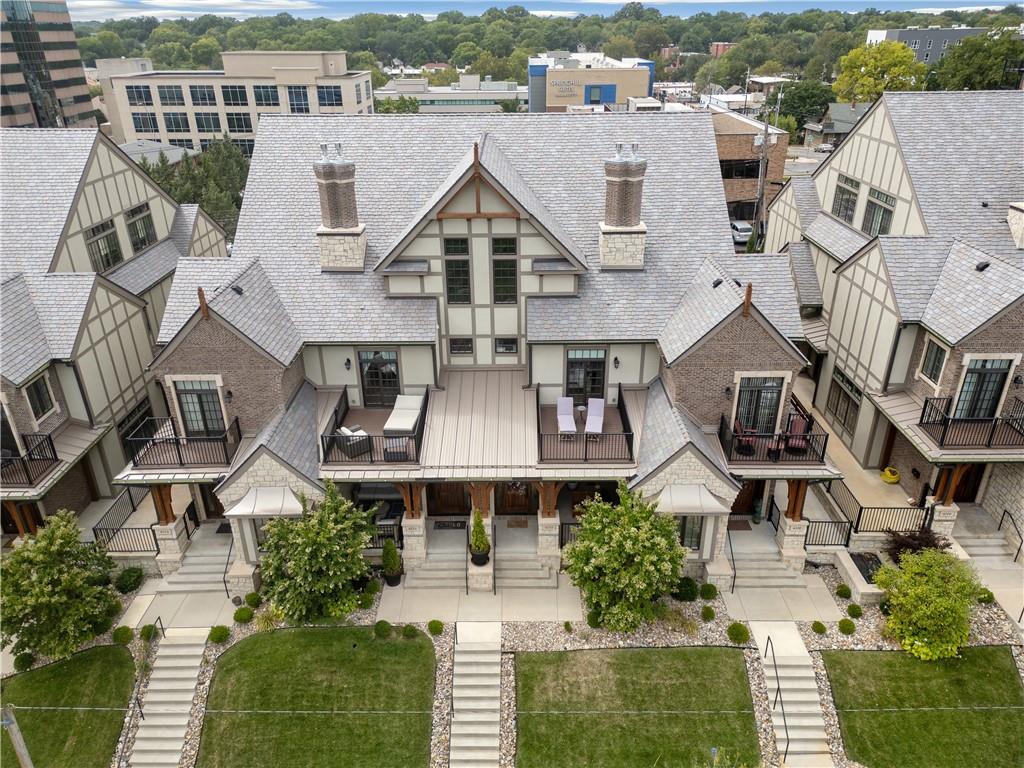 View Kansas City, MO 64111 townhome