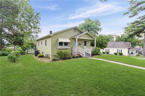 Tiny photo for 201 E Hurt Street, Liberty, MO 64068 (MLS # 2630739)