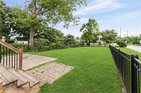 Tiny photo for 201 E Hurt Street, Liberty, MO 64068 (MLS # 2630739)