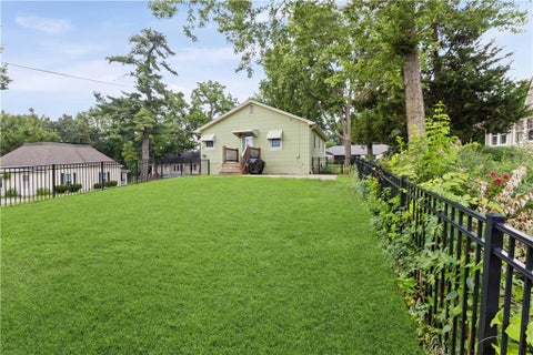 Tiny photo for 201 E Hurt Street, Liberty, MO 64068 (MLS # 2630739)