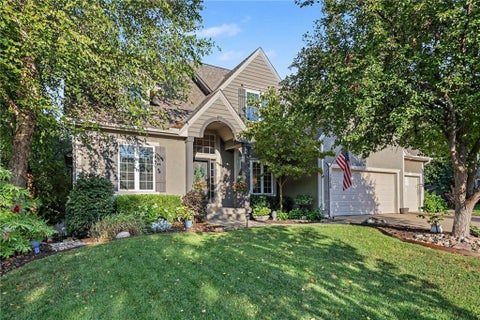 Photo of 13820 Noland Street, Overland Park, KS 66221 (MLS # 2640759)