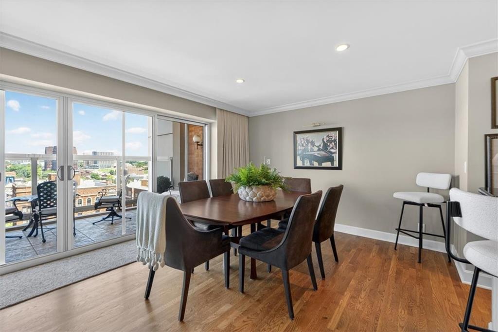 121 W 48th Street 808